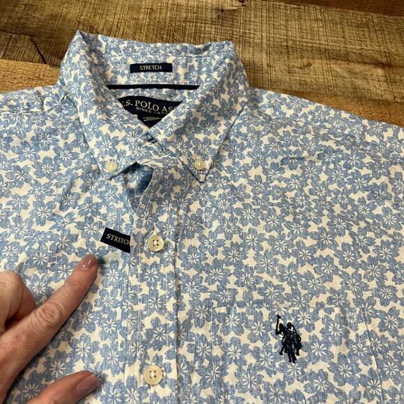 U.S. Polo Assn. | Men's Blue White Floral NWOT Stretch Button Down Shirt Sz S - Picture 2 of 5
